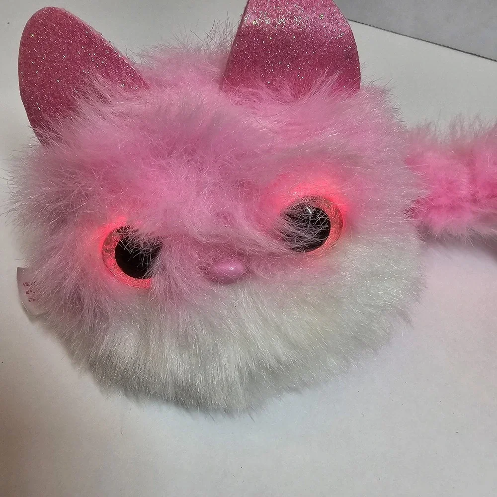 Pomsies Blossom‎ Pink Cat Pet Talking Interactive Toy Plush Pink. Purrs